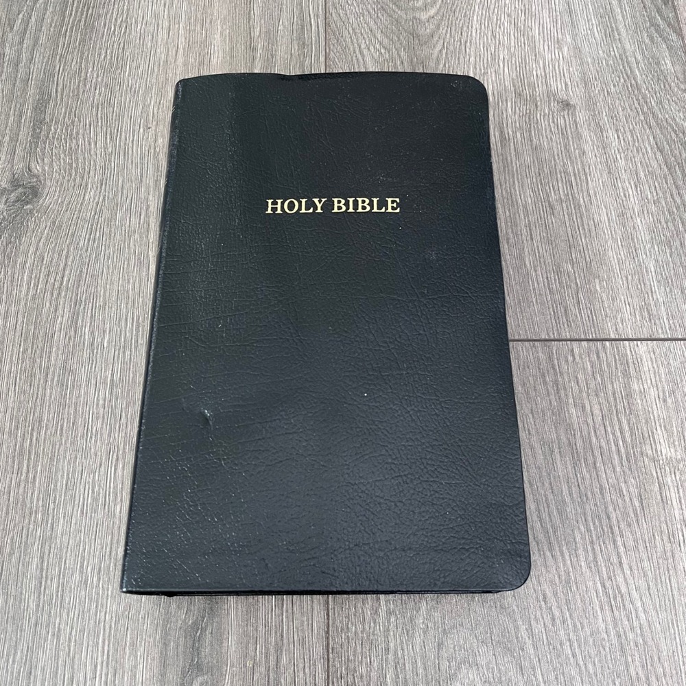 KJV Holy Bible Black Imitation Leather Compact Edition 4845BK 9780785215493